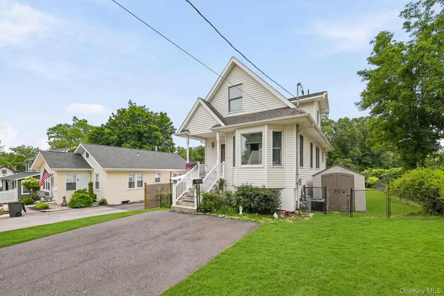 31 Schreiber ST, Tappan, NY 10983