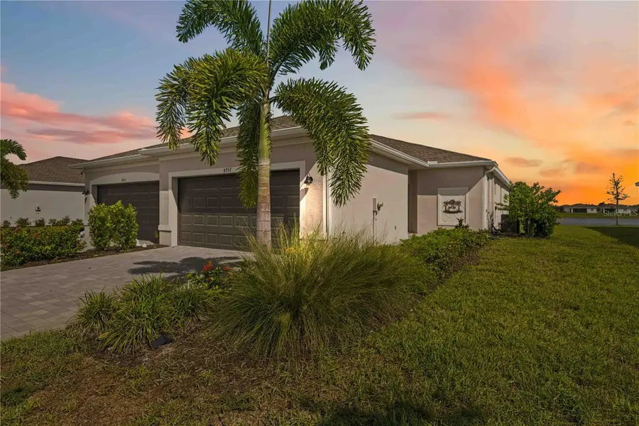 8757 SAINT KITTS CIR, Englewood, FL 34224