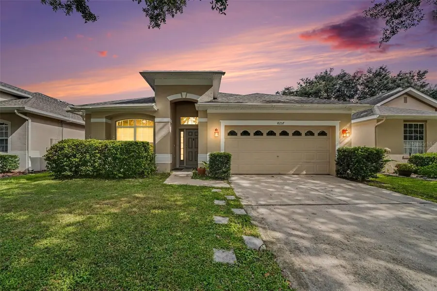 8257 BAYWOOD VISTA DR, Orlando, FL 32810