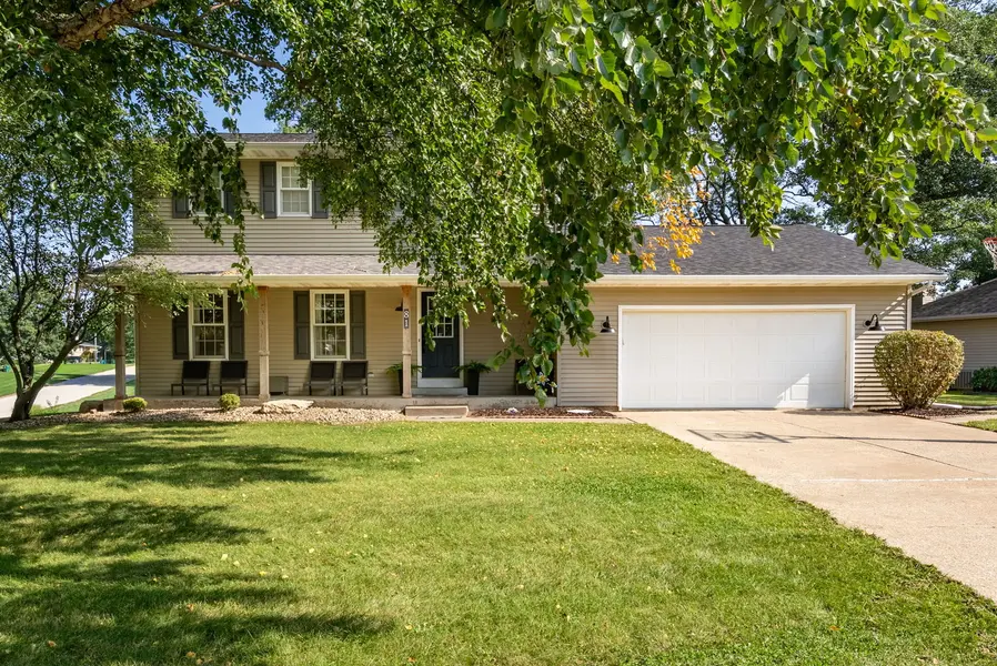 81 Cedar CT, Geneseo, IL 61254