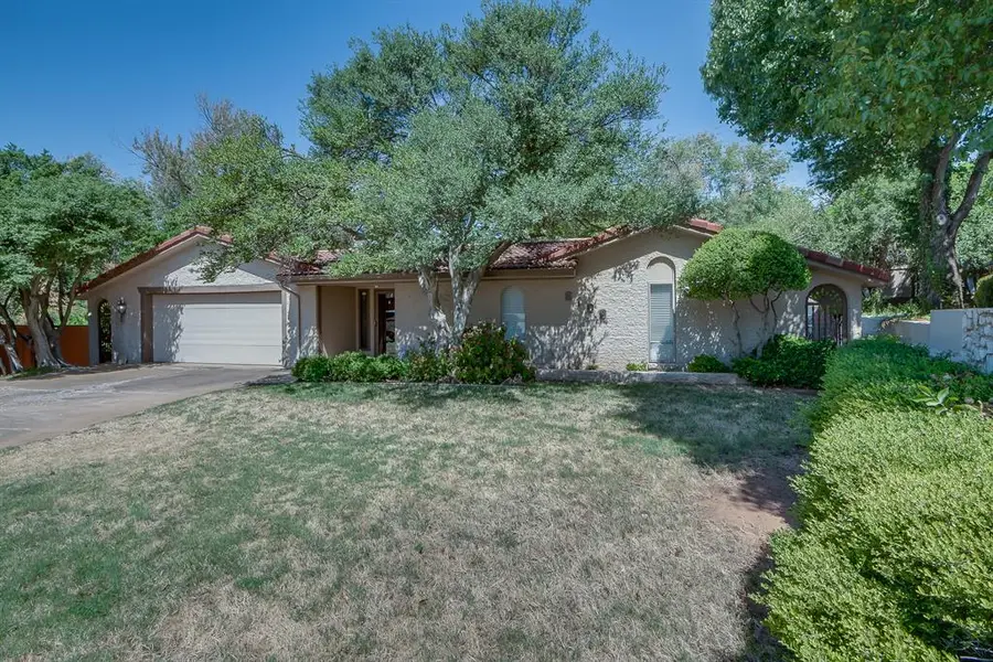 6109 Shaftsbury RD, Oklahoma City, OK 73132