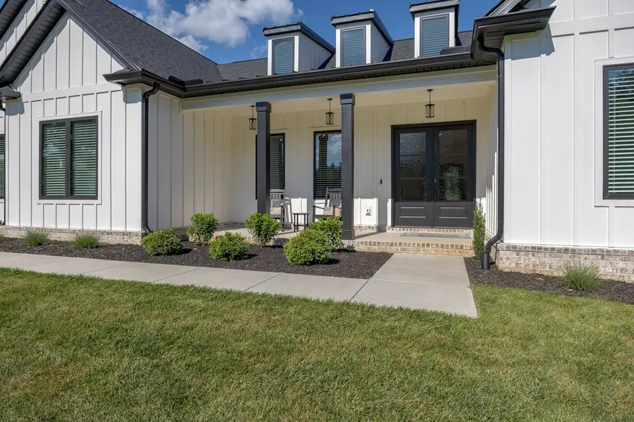 2207 Carpenter Bridge Rd, Columbia, TN 38401