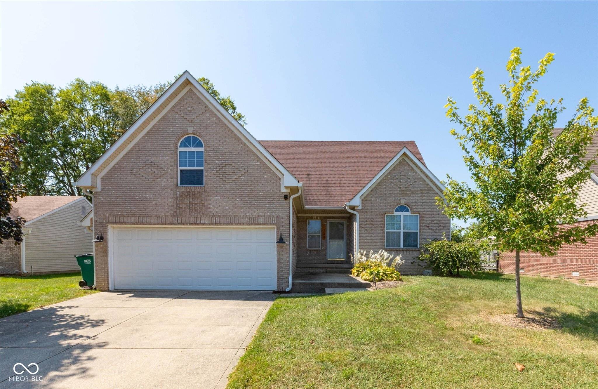 1200 Matthews CT, Franklin, IN 46131