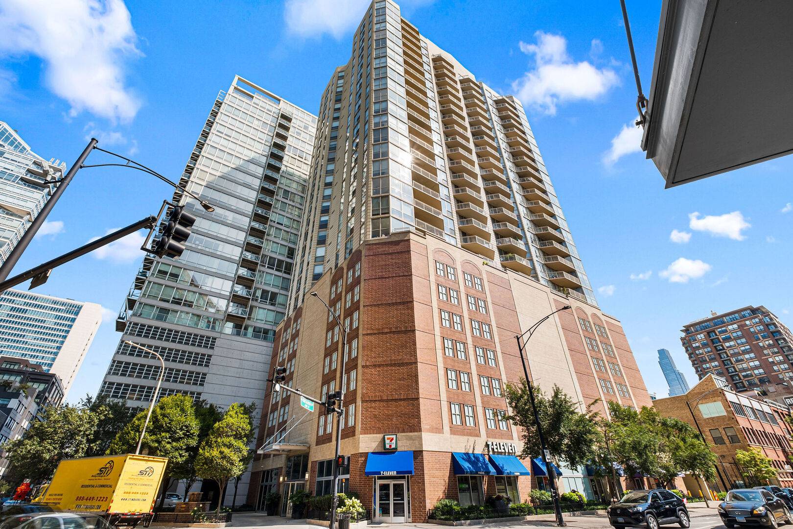 645 N Kingsbury ST #2201, Chicago, IL 60654