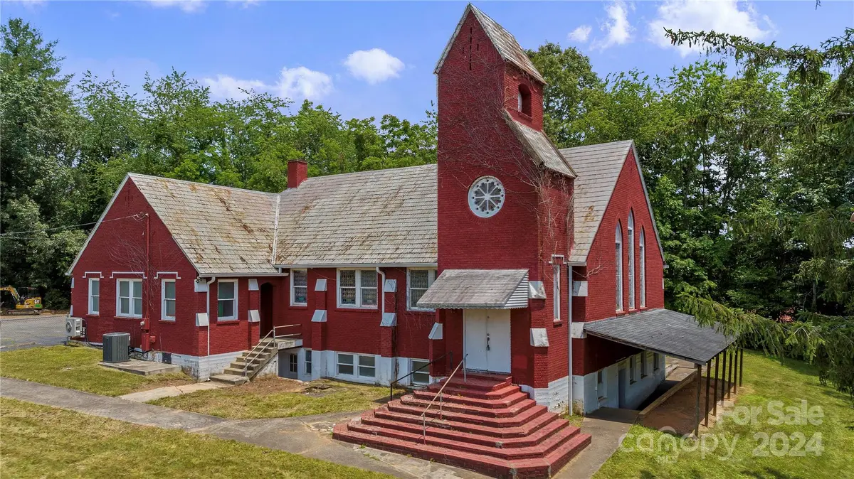 2755 New Leicester HWY, Leicester, NC 28748