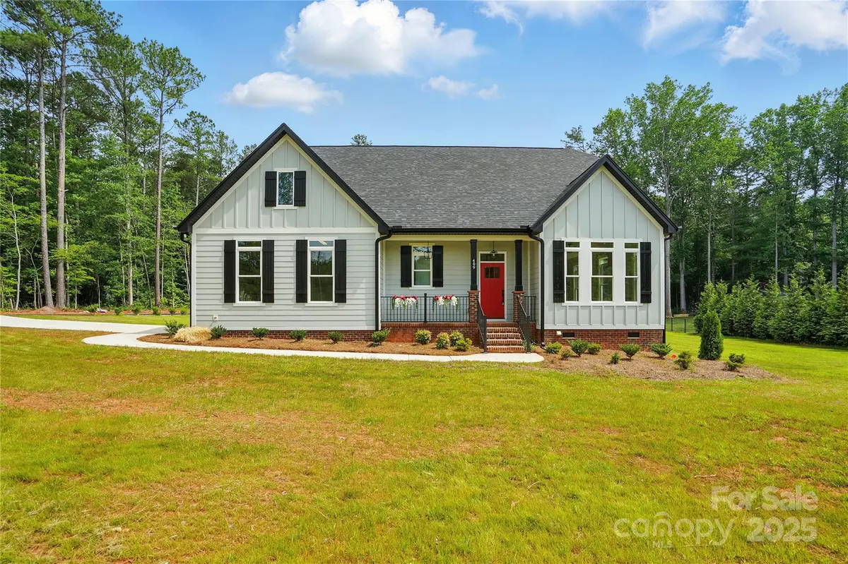 409 Henry Chapel RD, Belmont, NC 28012