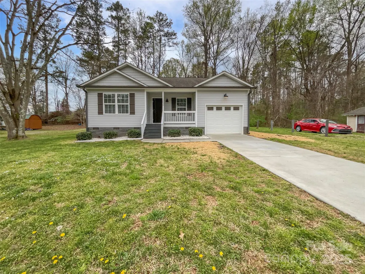 1638 Pineburr LN, Rock Hill, SC 29730