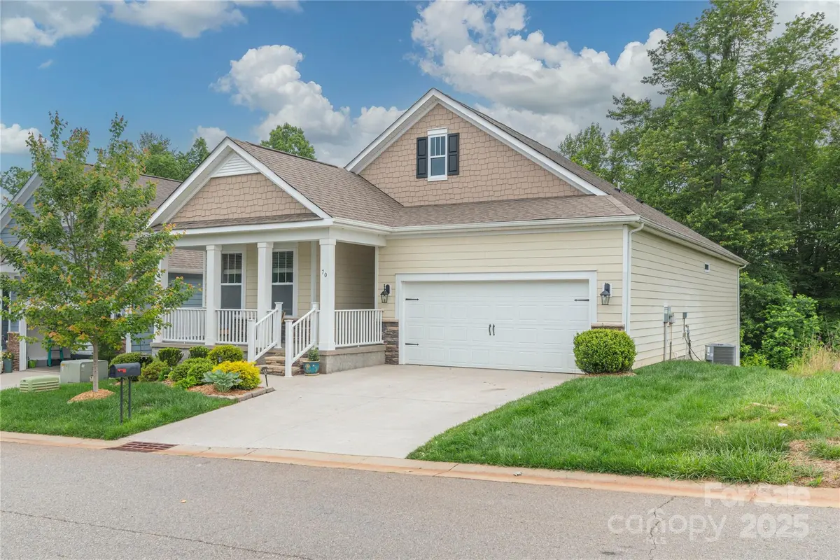 70 Rose Creek RD, Leicester, NC 28748
