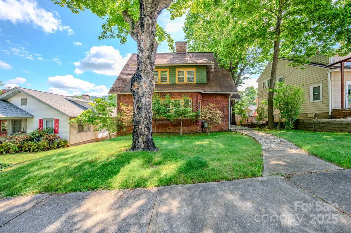 69 Austin AVE, Asheville, NC 28801