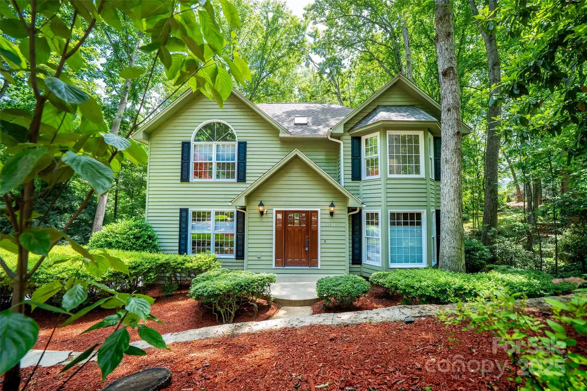 114 Coachmans TRL, Asheville, NC 28803