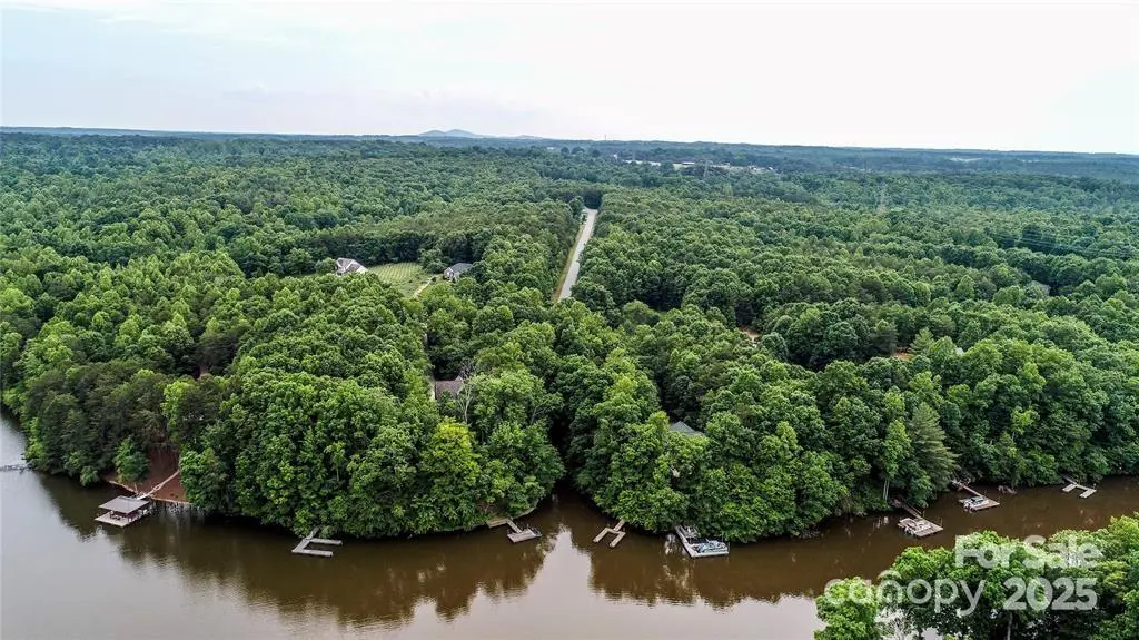 7668 Long Bay Pkwy, Catawba, NC 28609