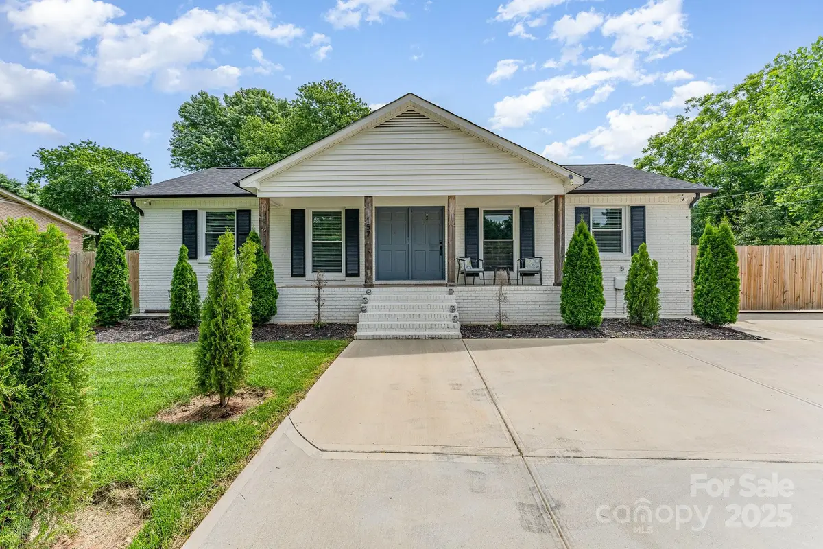 157 Downey Lake RD, Dallas, NC 28034