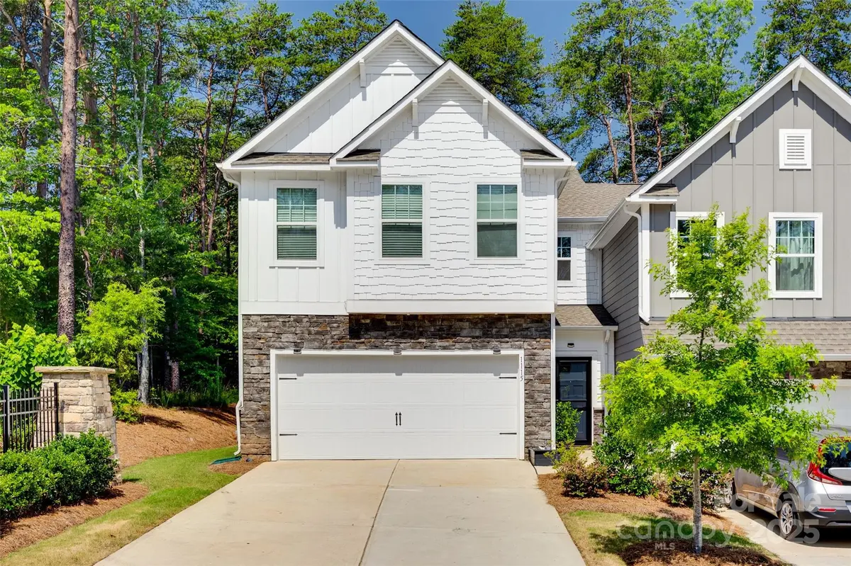 1115 Streamside LN, York, SC 29745
