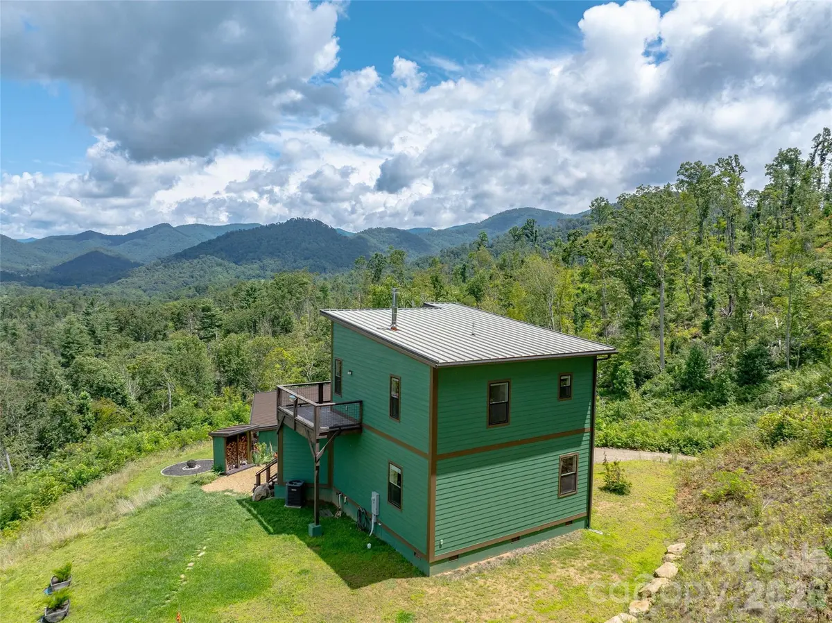 93 Old Stewart RD, Weaverville, NC 28787