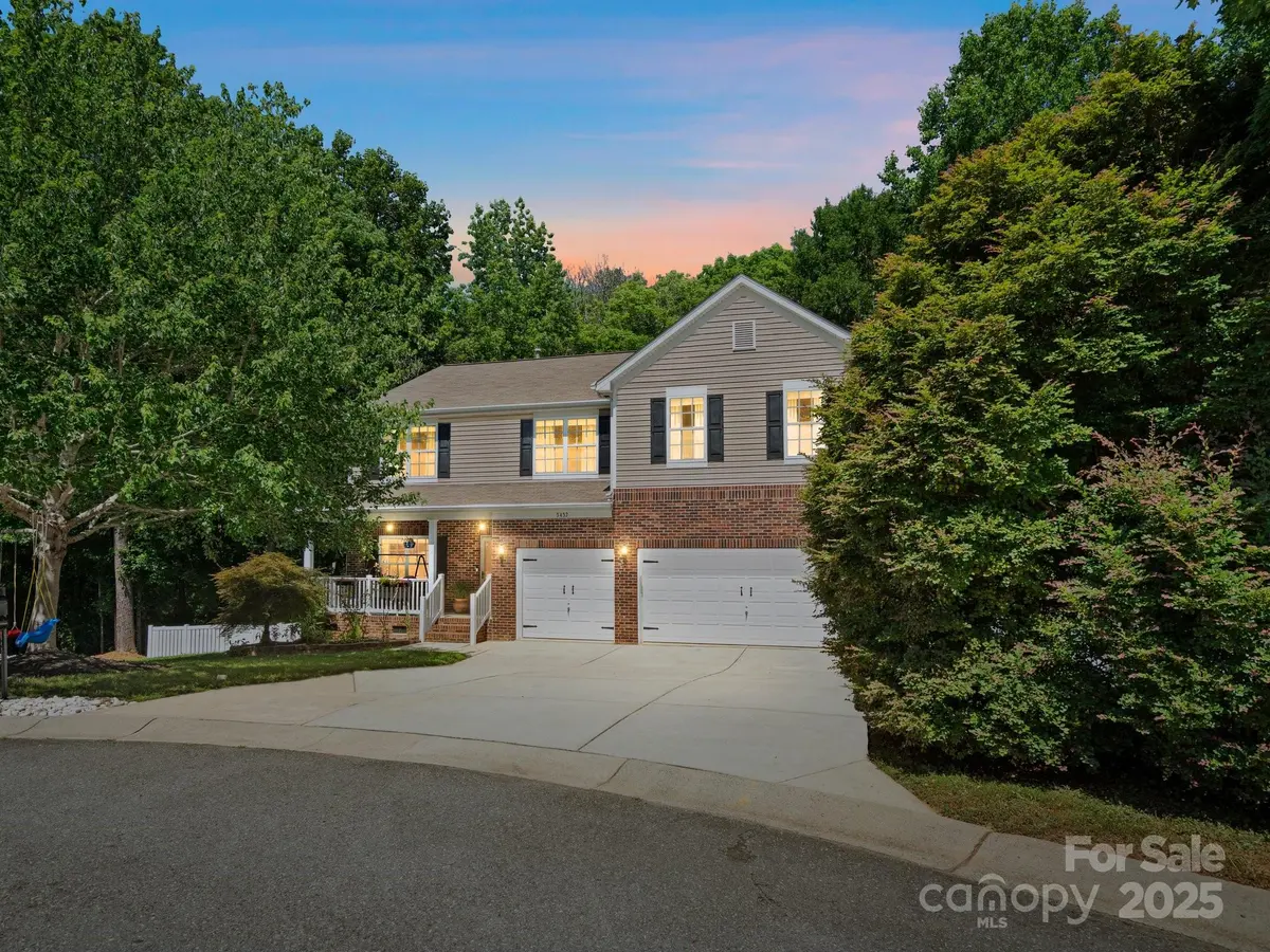 3432 Bruce RDG, Clover, SC 29710