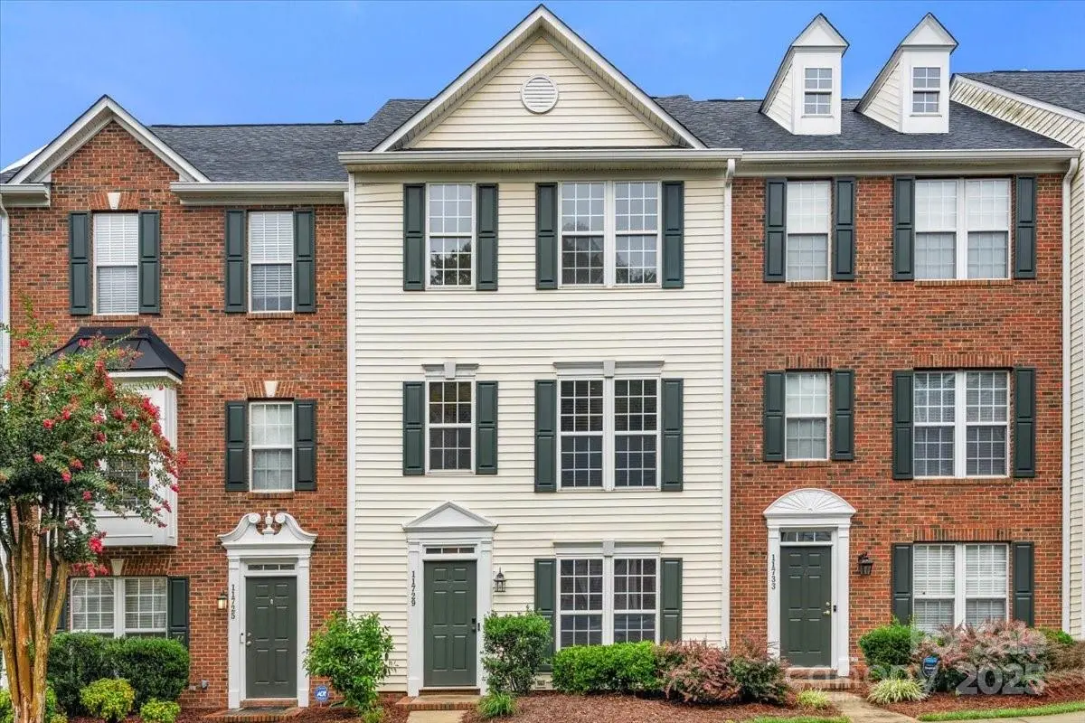 11729 Fiddlers Roof LN, Charlotte, NC 28277