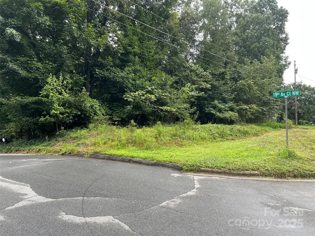 0 19th Avenue CT NW, Hickory, NC 28601