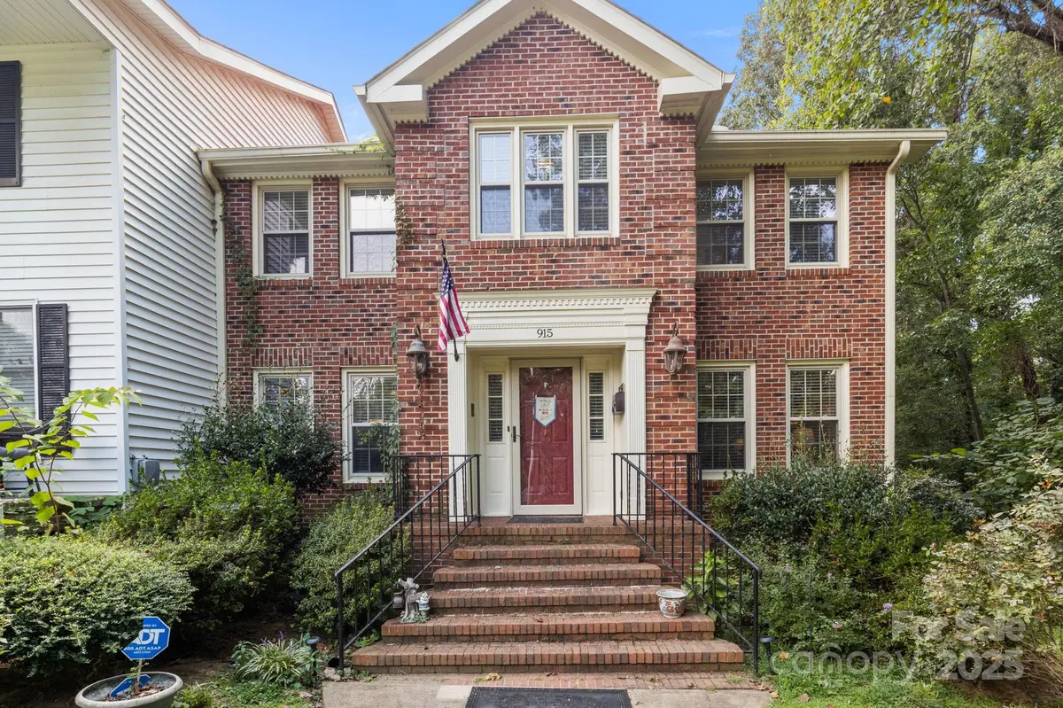 915 Sprucewood ST, Kannapolis, NC 28081