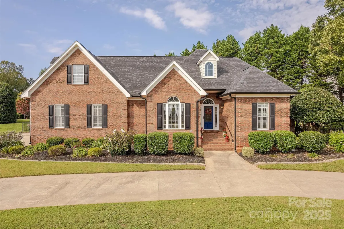 748 Creekbridge DR, Rock Hill, SC 29732