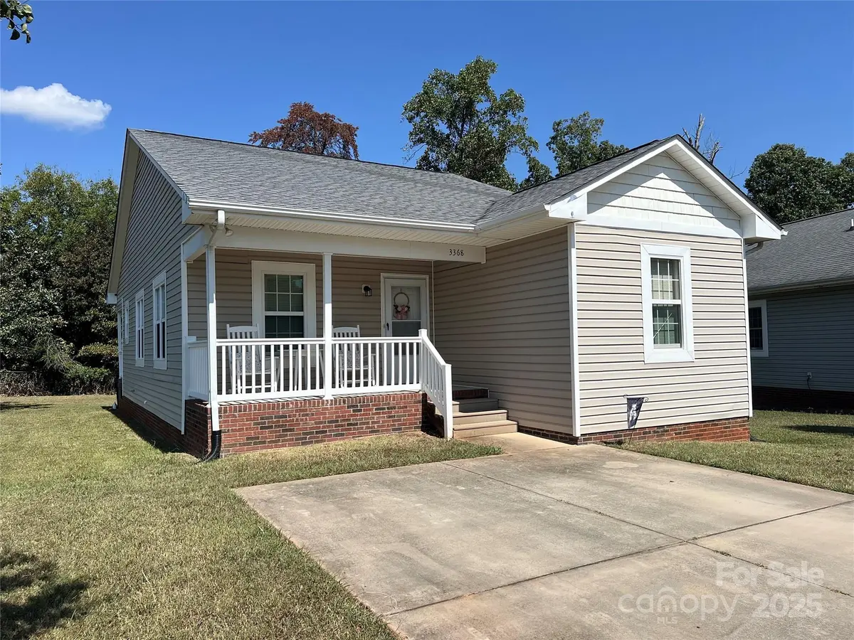 3368 Treadwell LN, Newton, NC 28658