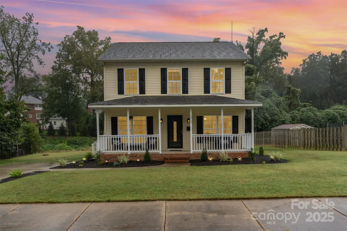1912 Baxter ST, Charlotte, NC 28204