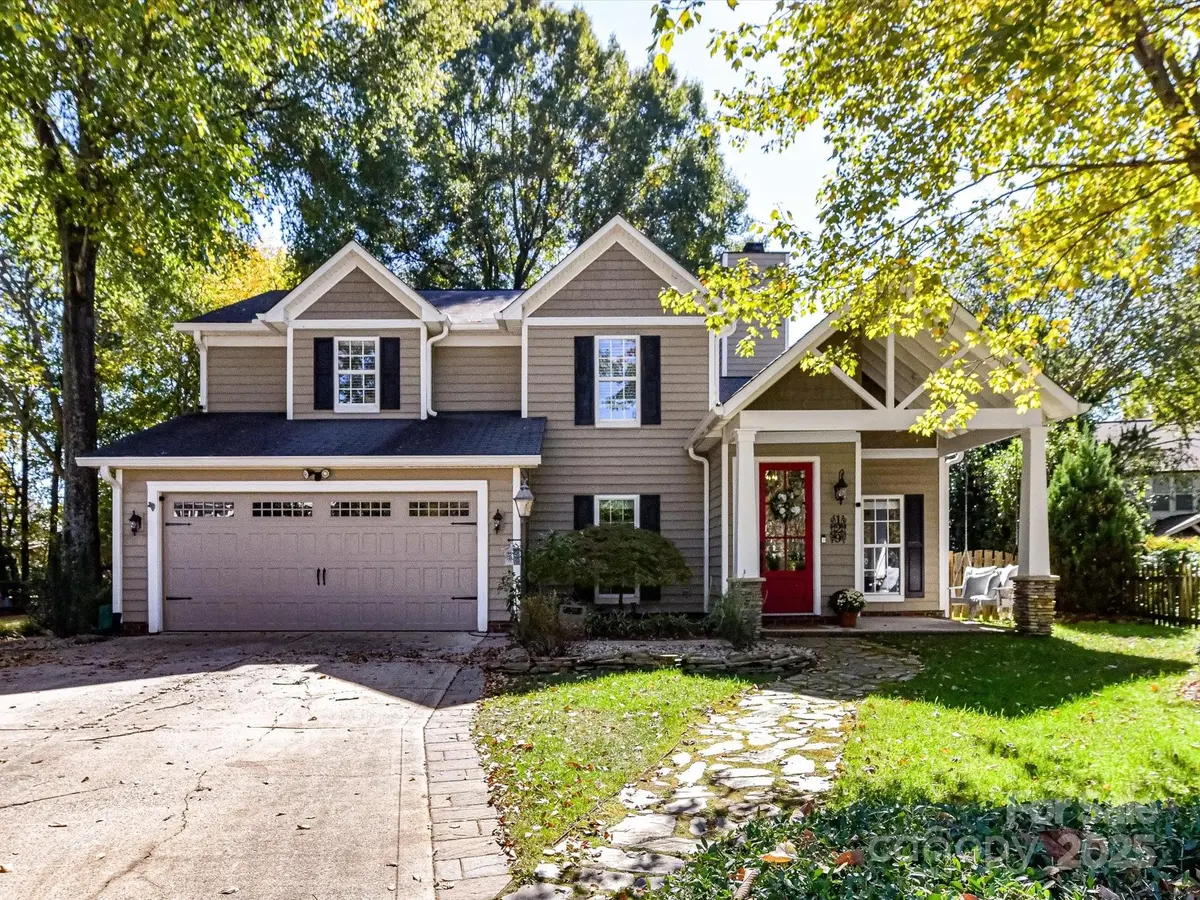 129 Shorecrest DR, Davidson, NC 28036