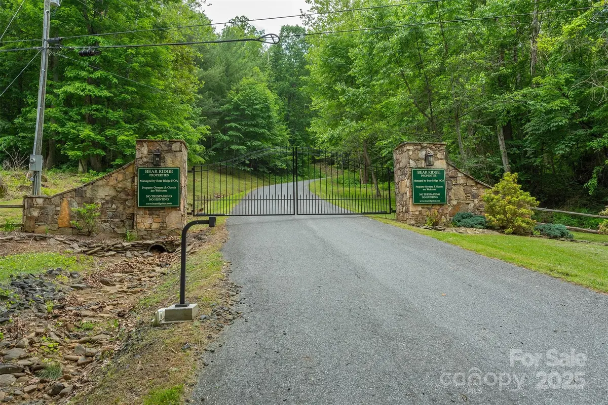 999 Bear Springs RD #QQ, Bakersville, NC 28705