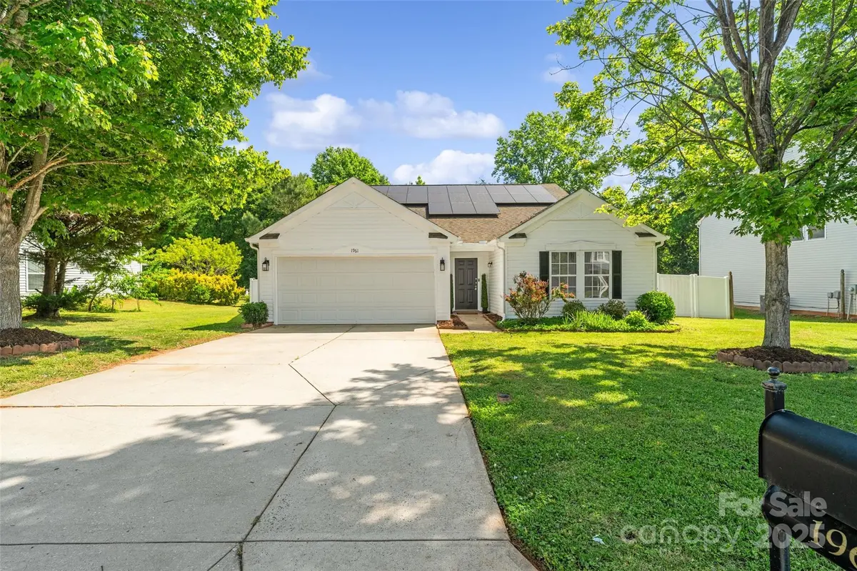 1961 Leesburg DR, Clover, SC 29710