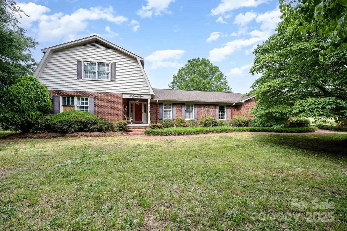 4630 Woodleaf RD, Salisbury, NC 28147