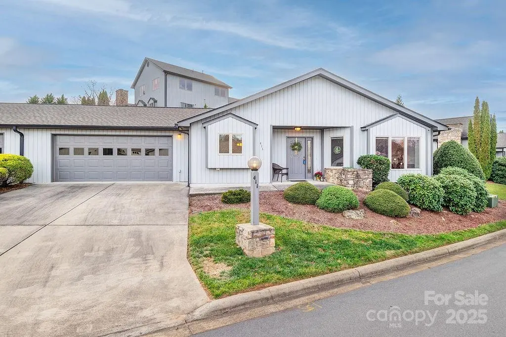 411 Kyfields ST, Weaverville, NC 28787