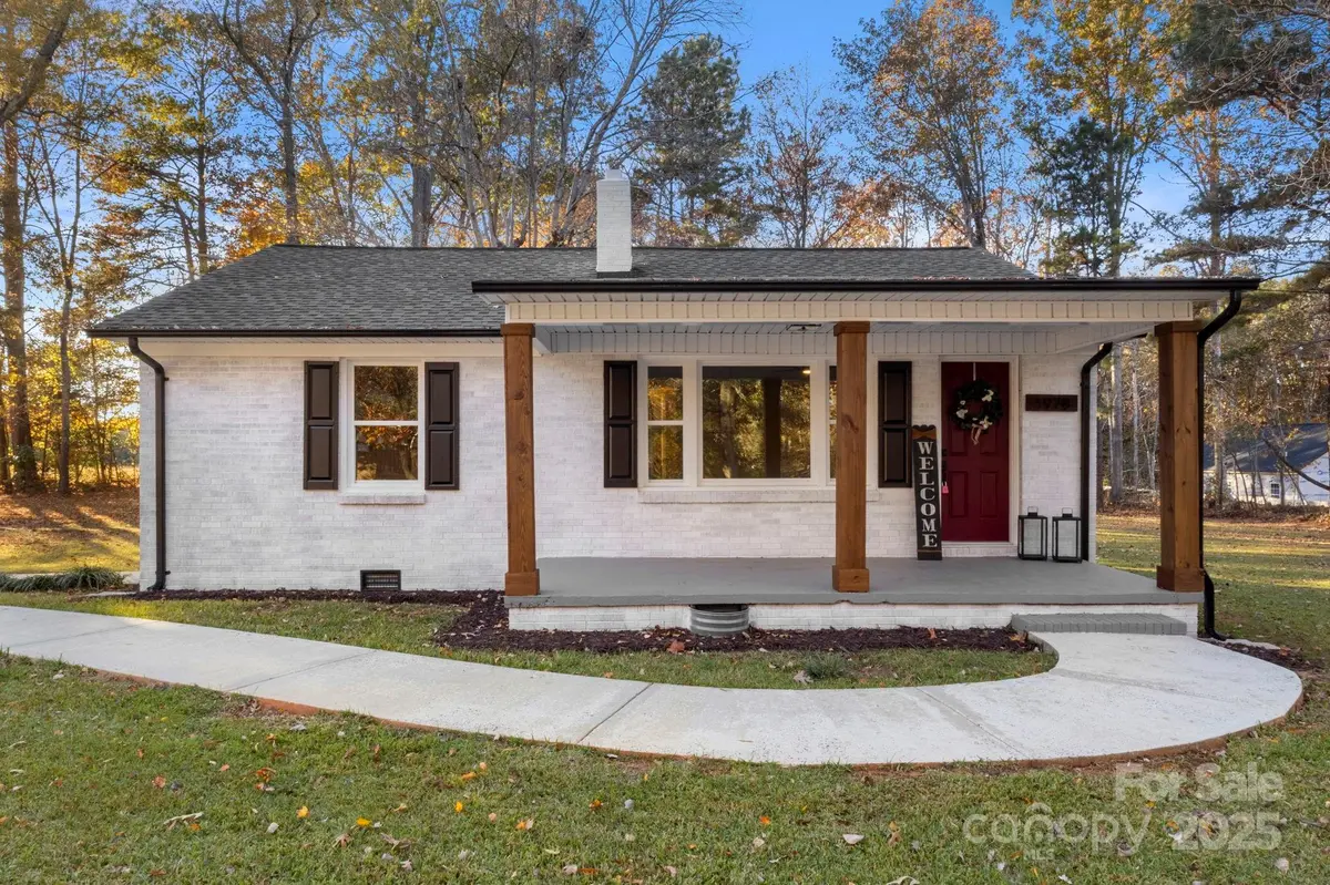 1978 Powell AVE, Lancaster, SC 29720