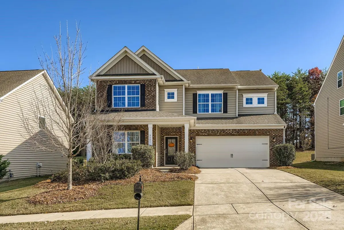 9301 Swimming DR, Harrisburg, NC 28075