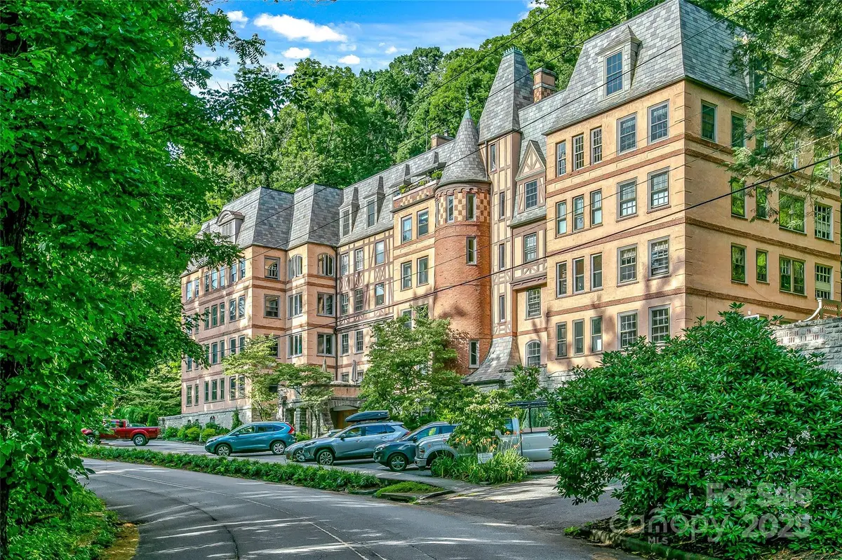 185 Macon AVE #B-3, Asheville, NC 28804