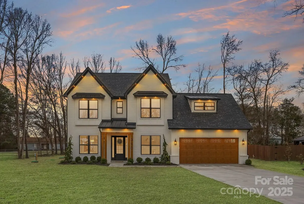 310 Picketts CIR, Indian Trail, NC 28079