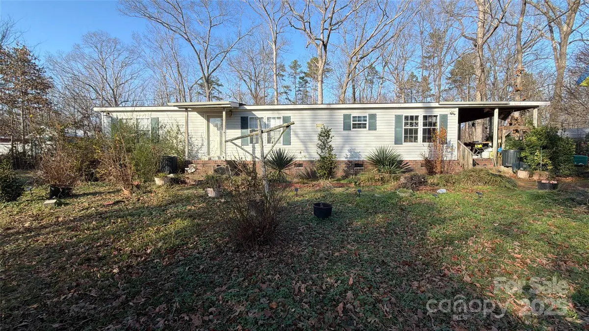 2913 Crystal DR, Midland, NC 28107