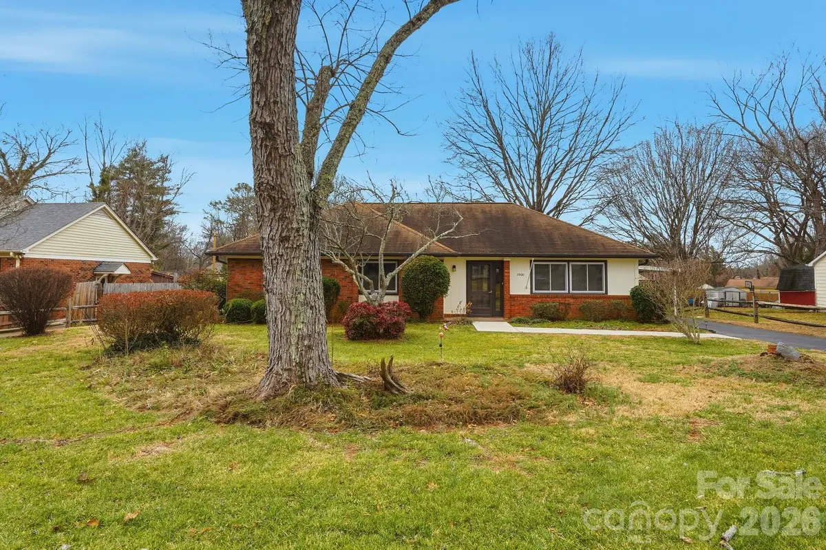 7500 Fox Hunt RD, Charlotte, NC 28212