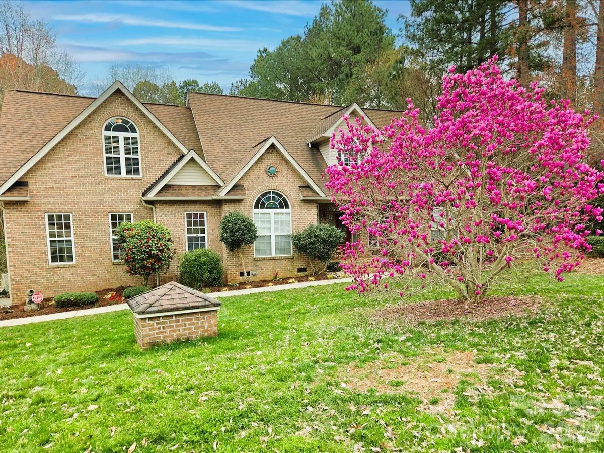 7184 Seagrass CIR, Denver, NC 28037