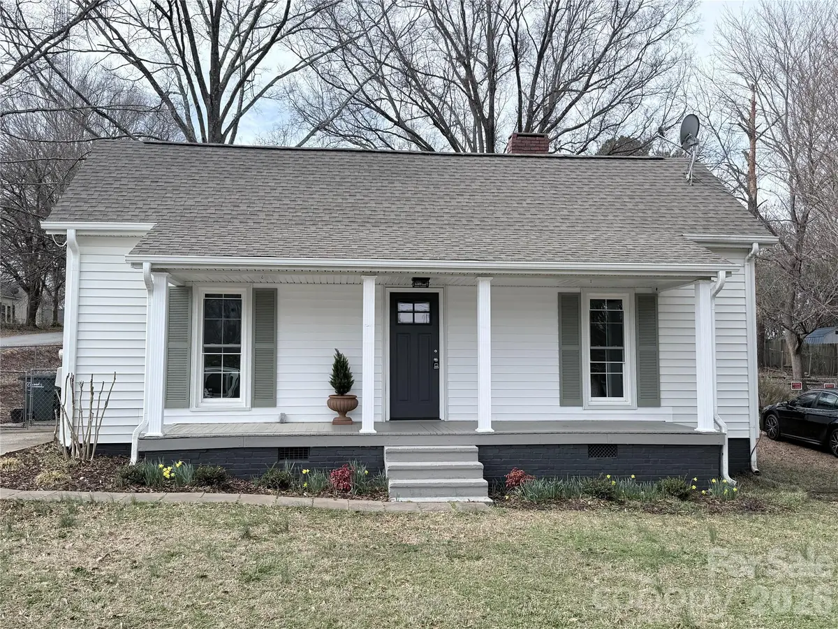 61 3rd ST NW, Concord, NC 28027