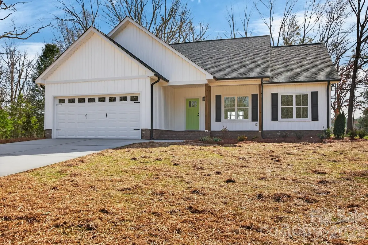 611 White Oak LN, Rockwell, NC 28138