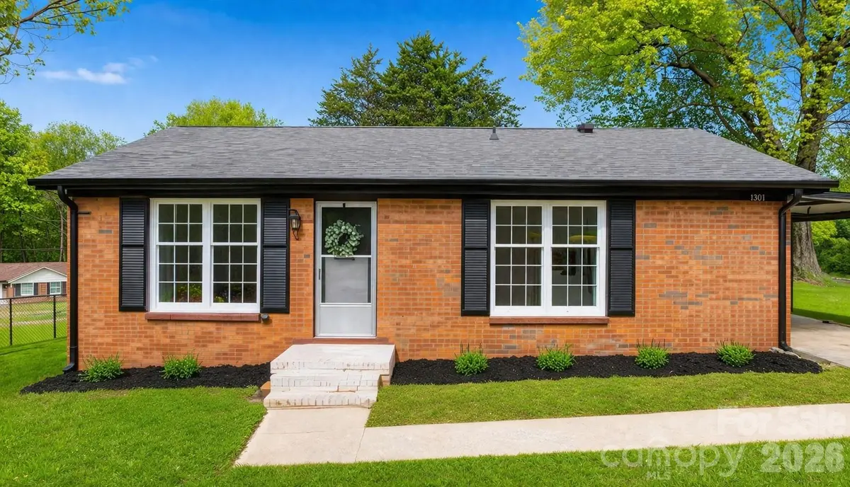 1307 6th AVE NW, Conover, NC 28613