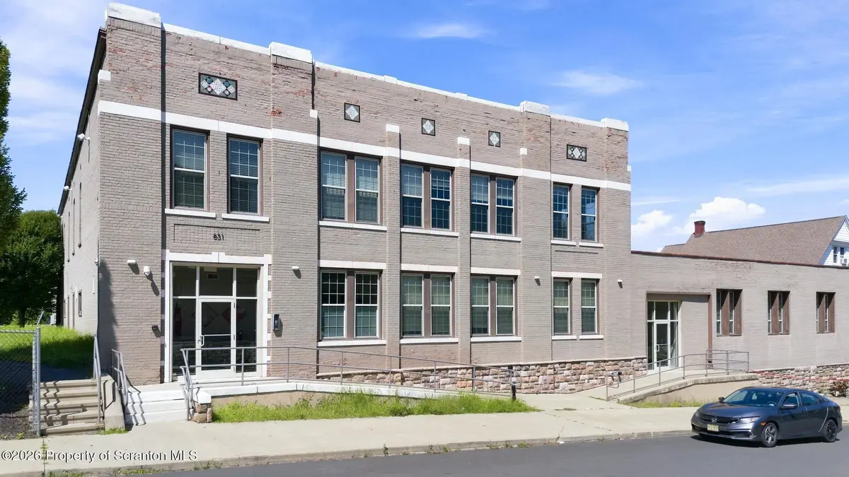829 831 Adams AVE #Apt 9, Scranton, PA 18510