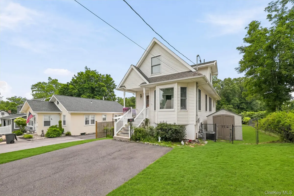 31 Schreiber ST, Tappan, NY 10983