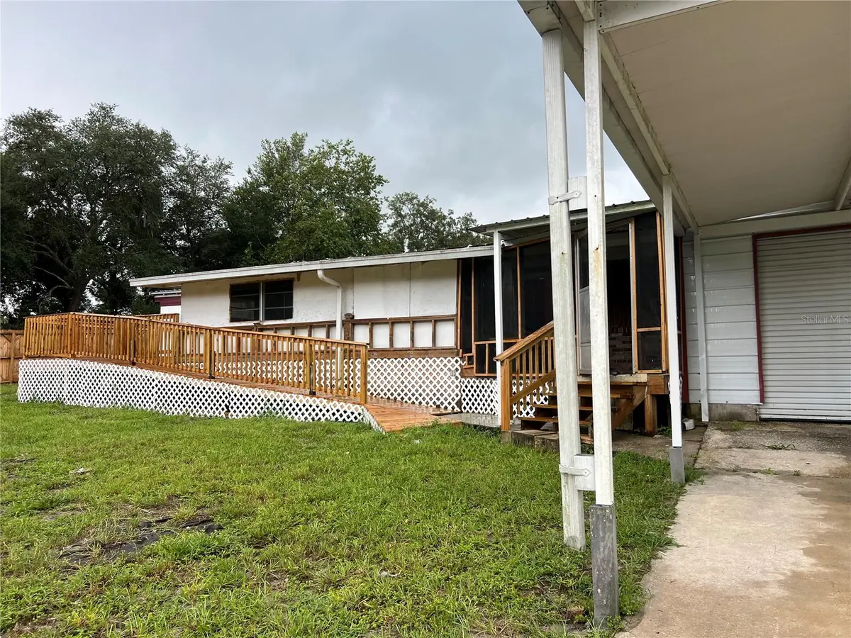 31800 E SKYLINE DR, Deland, FL 32720