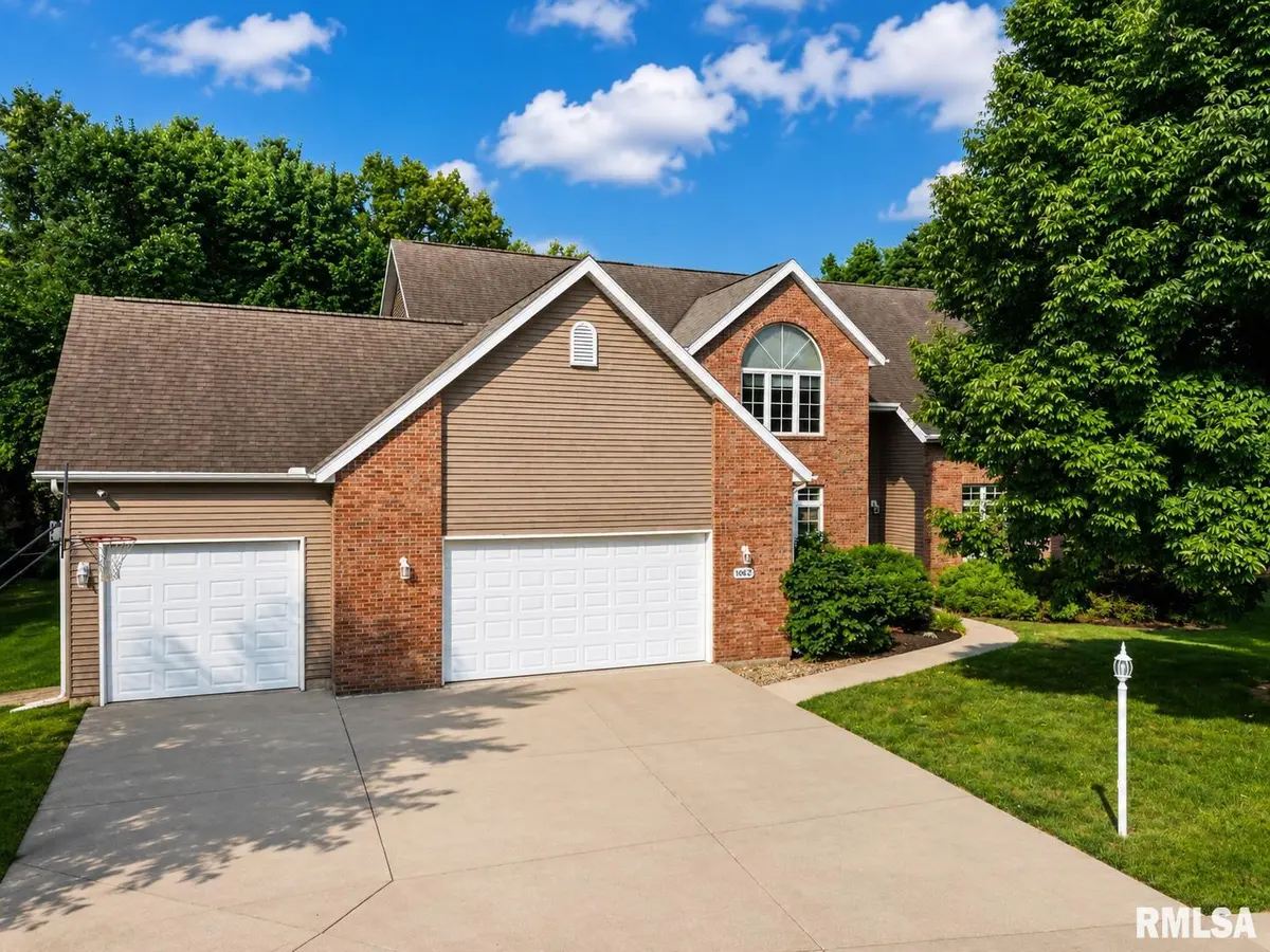10627 N DANA DR, Peoria, IL 61615