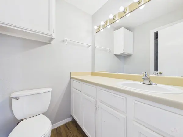 3115 Helms ST #210, Austin, TX 78705