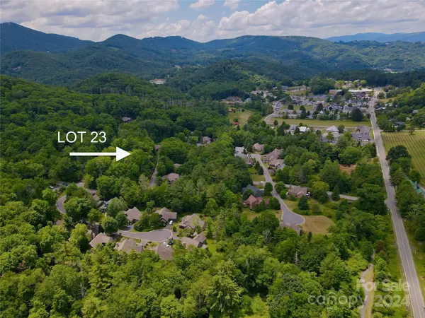 109 Puddingstone Pkwy #23, Banner Elk, NC 28604