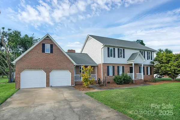 106 Cameron DR, Kings Mountain, NC 28086