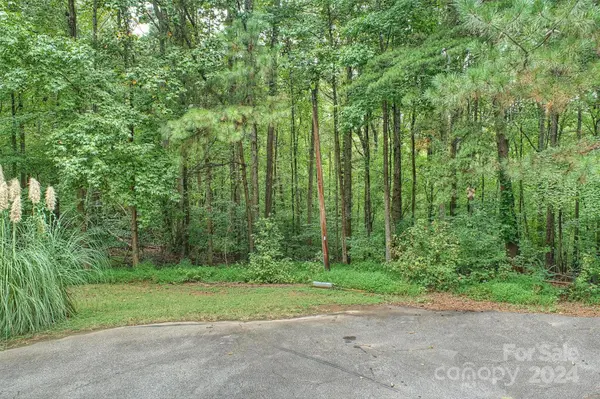 105 Ridgebrook DR, Mooresville, NC 28117