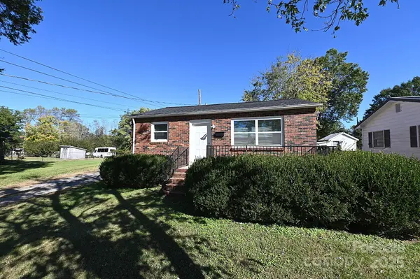 125 S Ervin AVE, Newton, NC 28658