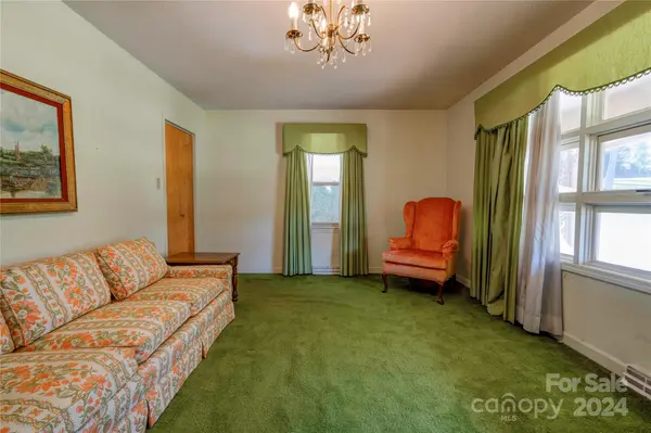 608 Hanover DR, Shelby, NC 28150